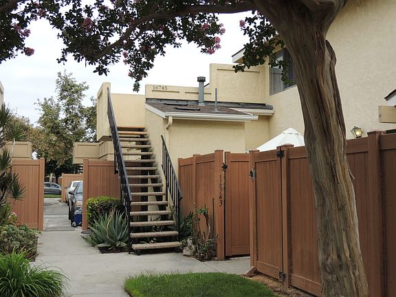 5th image of 16745 Cedarwood Cir