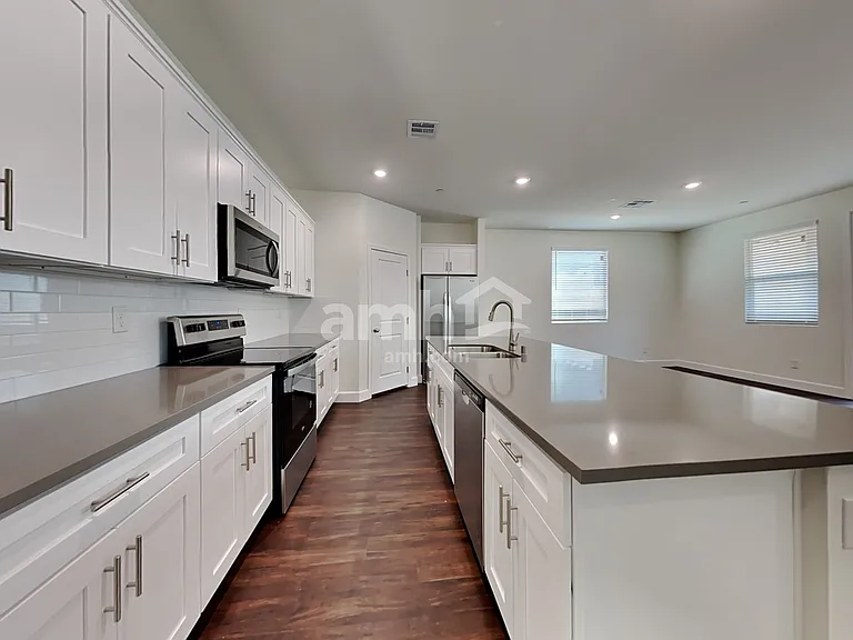 291 Austin Bellerose Pl — Photo 5