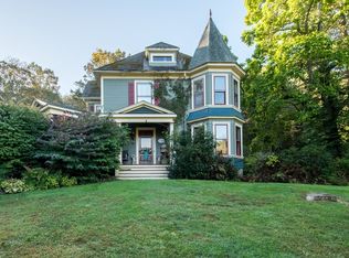 40 Comstock Ave, Ivoryton, CT 06442