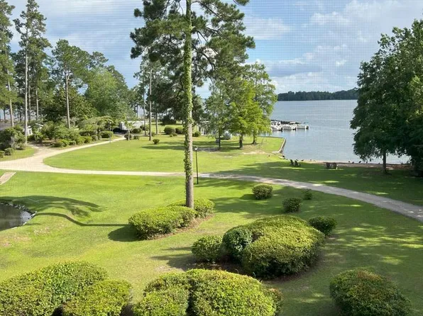 1306 Cypress Pointe, Manning, SC 29102