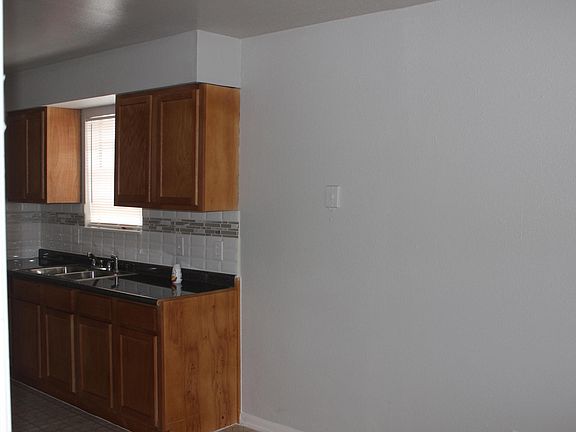 2nd image of 1241 Cedar St APT 4