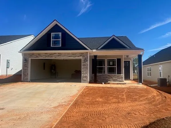 1241 Cleve Gosnell Ln, Spartanburg, SC 29303