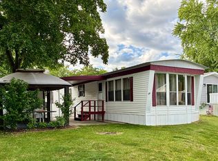 2772 S Tamarac Dr, Ludington, MI 49431