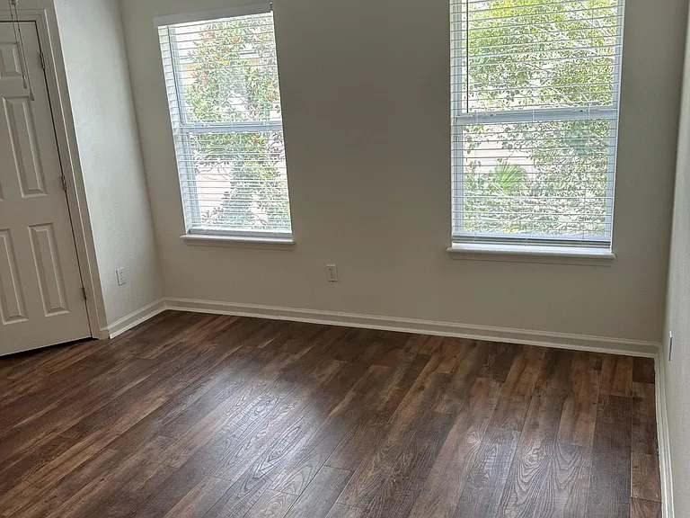 304 Southern Branch Ln — Photo 14