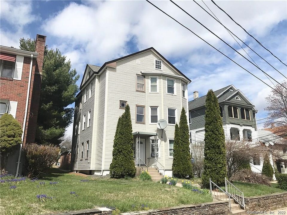 2nd image of 96 Concord St
