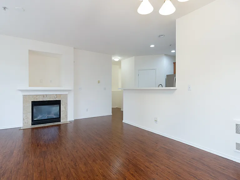 1855 Trossachs Blvd SE — Photo 4