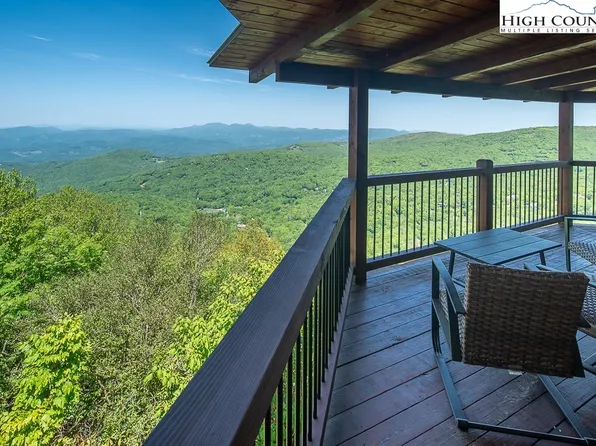 313 N. Pinnacle Ridge Road, Beech Mountain, NC 28604