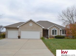 9720 Glen Oval Rd, Plattsmouth, NE 68048