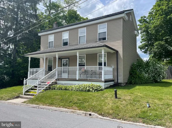 101 Maclay St, Milroy, PA 17063