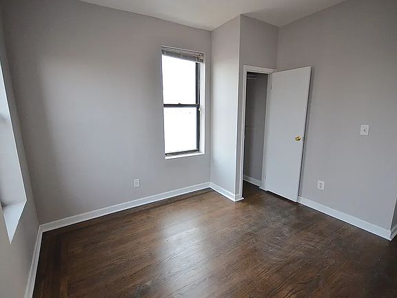 3rd image of 1514 W 8th St #C11