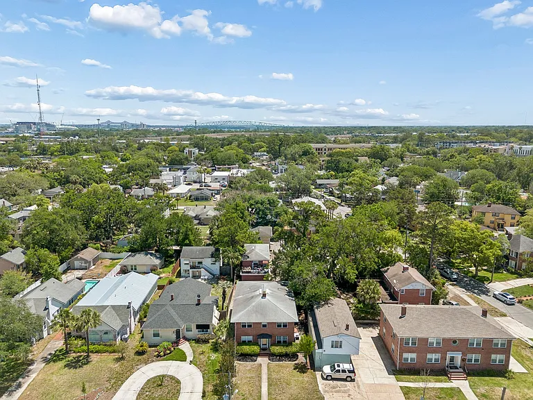 1731 Flagler Ave — Photo 33