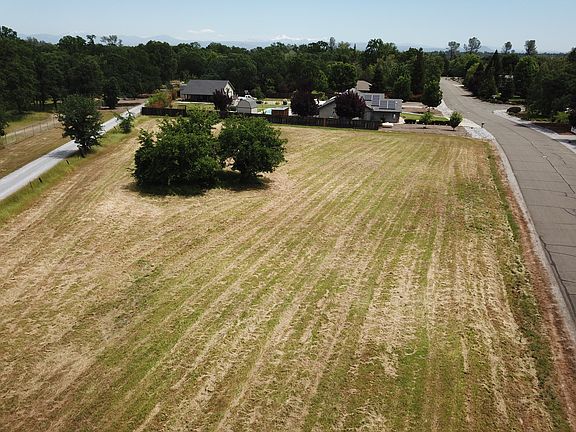 2nd image of 22048 Calistoga Way