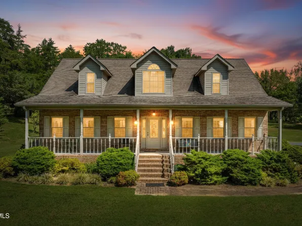 607 Choptack Rd, Rogersville, TN 37857