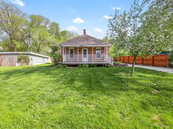 111 Oman St, Waupaca, WI 54981