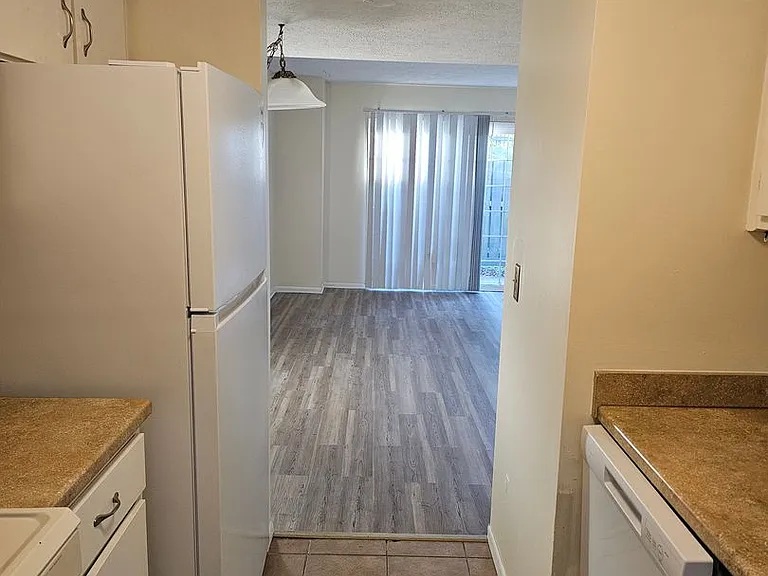 59 Knollwood Cir — Photo 14