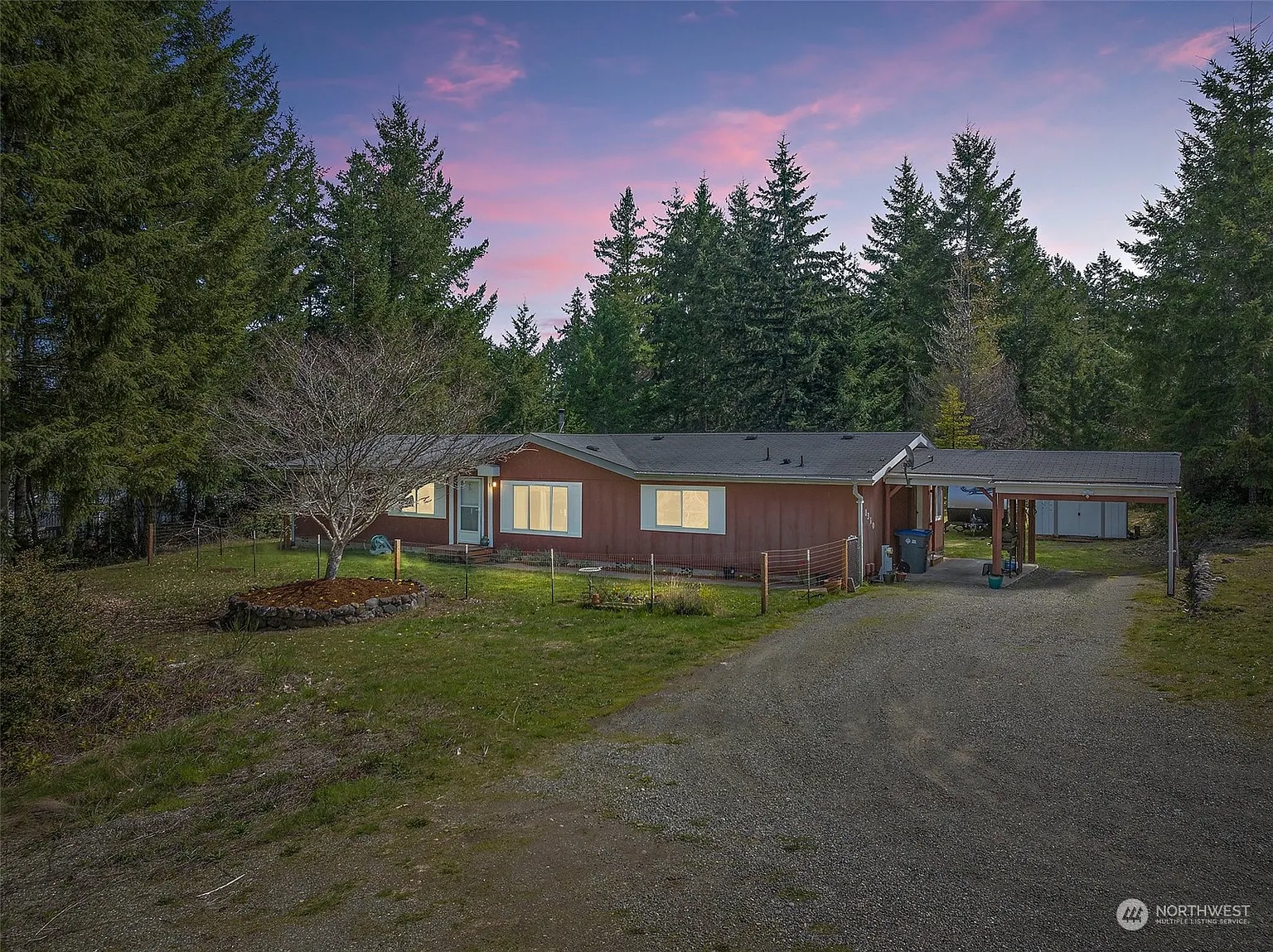1310 E Trails Road photo 1