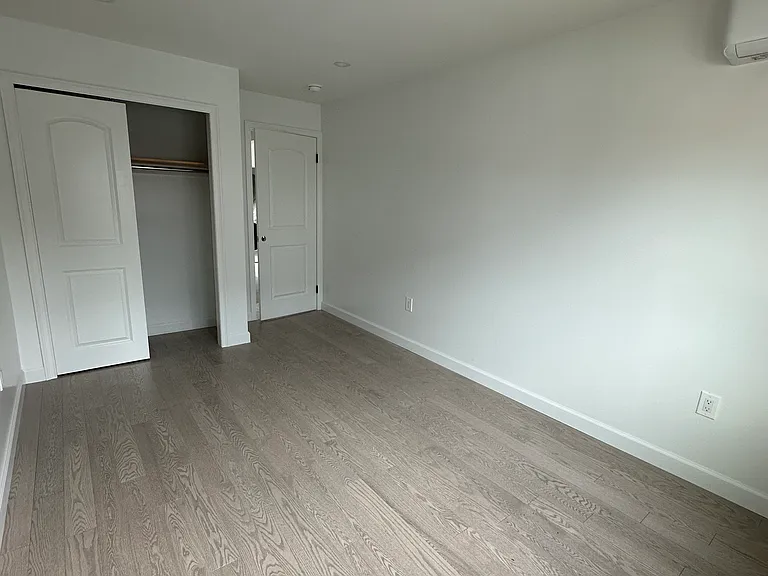 21503 40th Ave #1F — Photo 9