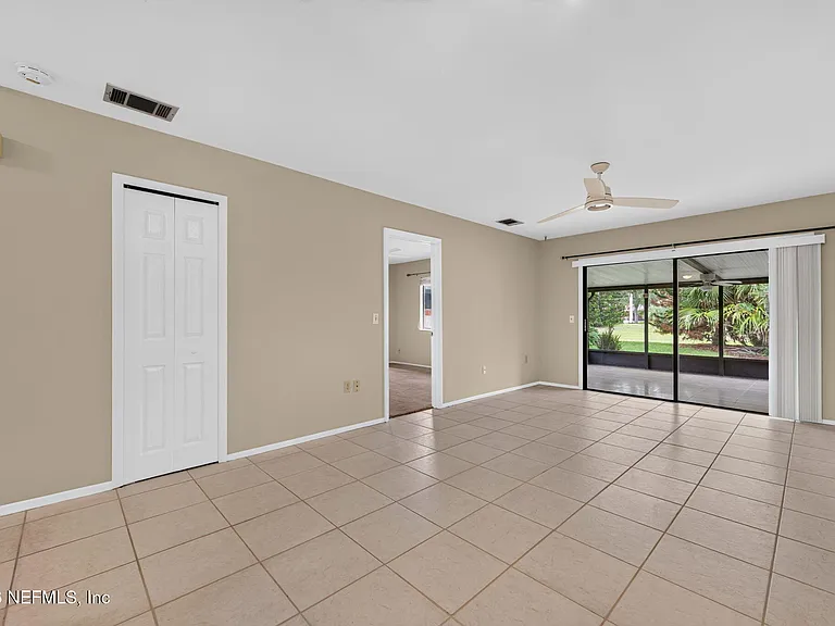 838 Lawnwood Ave NE — Photo 20