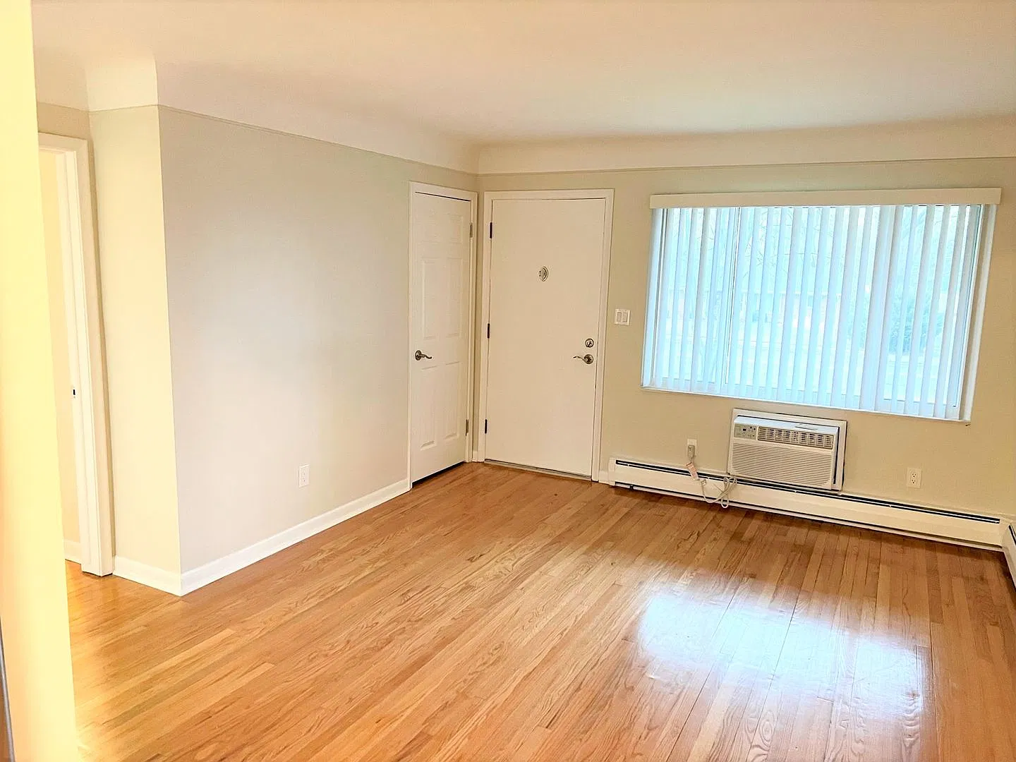 Clawson Park Apartments — Photo 2