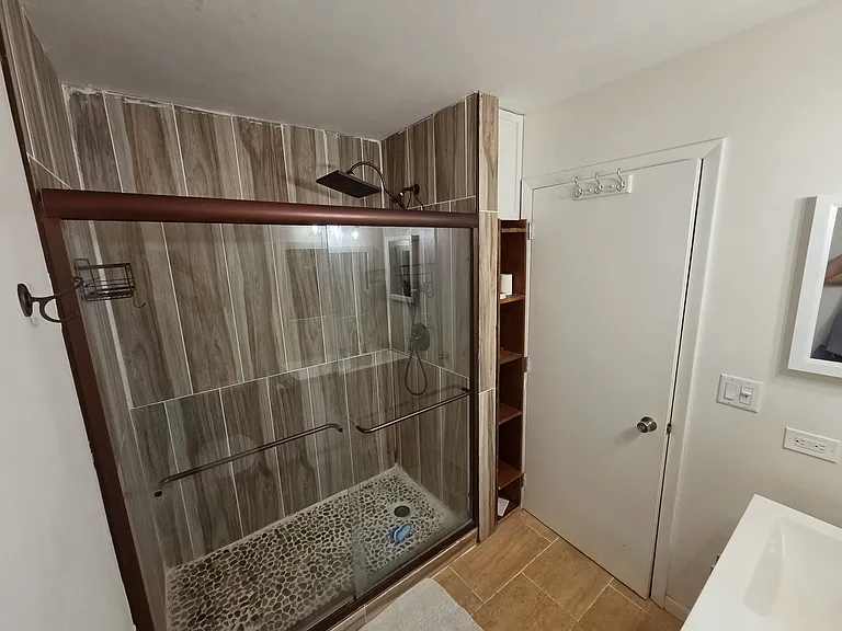800 W Beechtree Ln — Photo 16