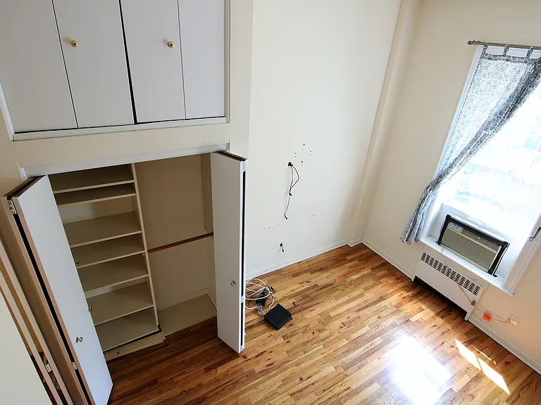 51 W 84th St #5 — Photo 6