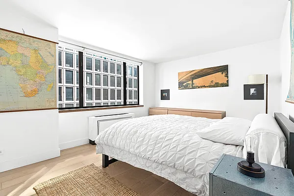 Rented by Compass | media 9