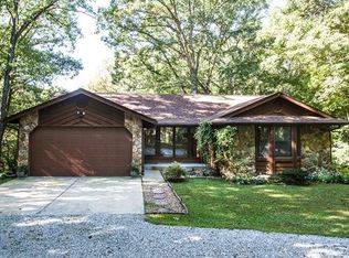 31 Falling Leaf Dr, Lake St Louis, MO 63367