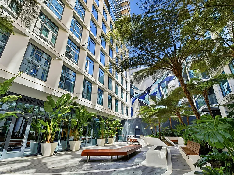 1688 Pine St #1008 — Photo 41