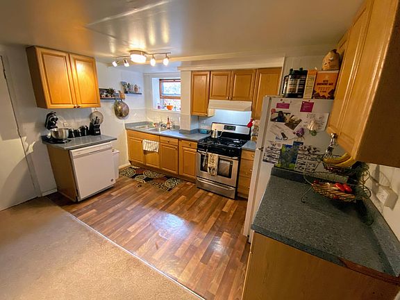 5th image of 2239 W Winona St