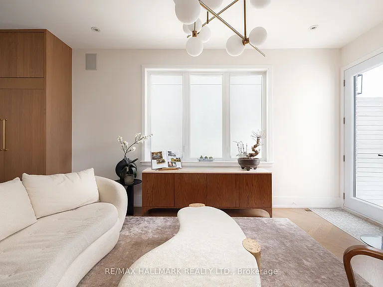 18 Foxley St — Photo 13