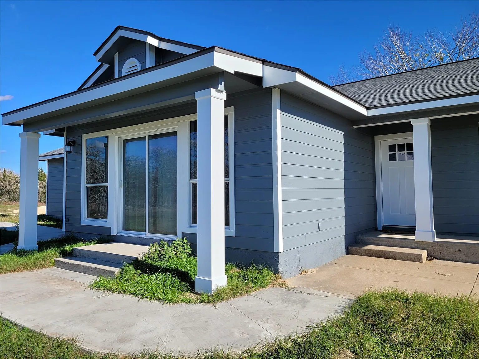 3 bed, 2.0 bath, 2094 sqft, $2,280 — Photo 4