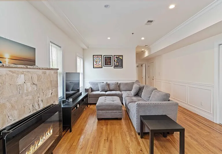 14 Elmer St #2B — Photo 7