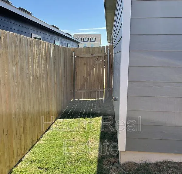 267 Geode Gln — Photo 5