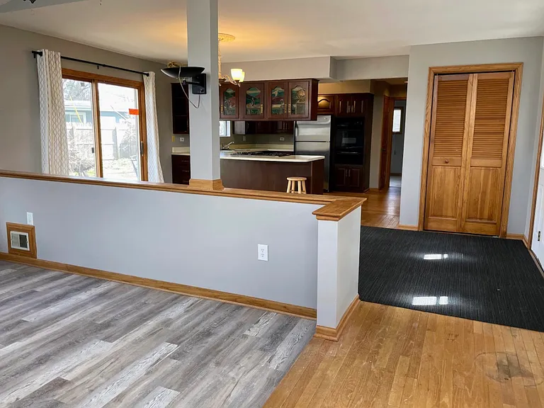 126 Meadowbrook Ln — Photo 17