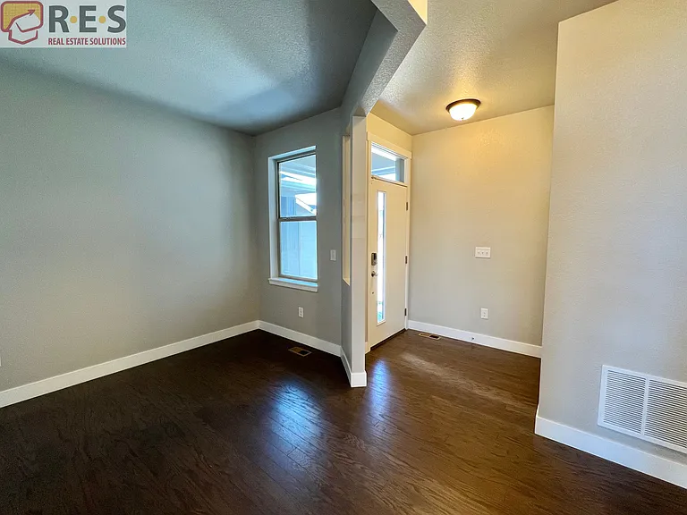 6833 Decatur St — Photo 22