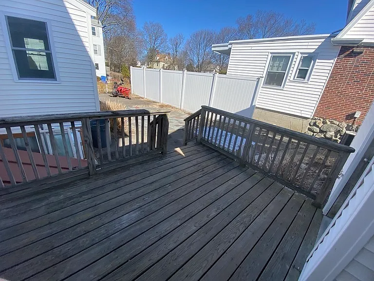 137 Main St — Photo 34