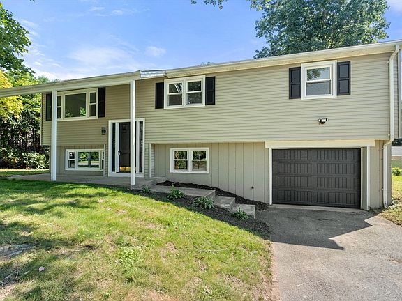 2nd image of 52 Aldo Dr