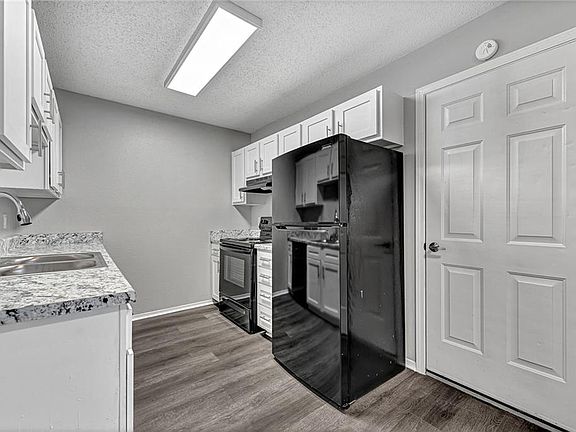 3rd image of 4380 W Thrasher Dr
