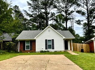 31 Ashland Ave, Brandon, MS 39047