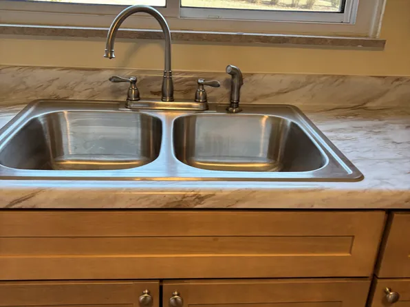 (undisclosed Address), Murrysville, PA 15668