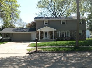 1754 N Birchwood Ave, Appleton, WI 54914