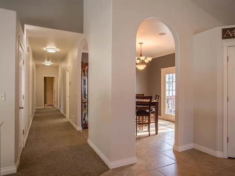 5206 Laree Ct — Photo 18