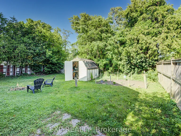 63 Brook St #UPPER — Photo 20