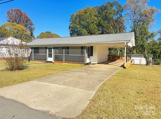 604 S Lorraine St, Dallas, NC 28034