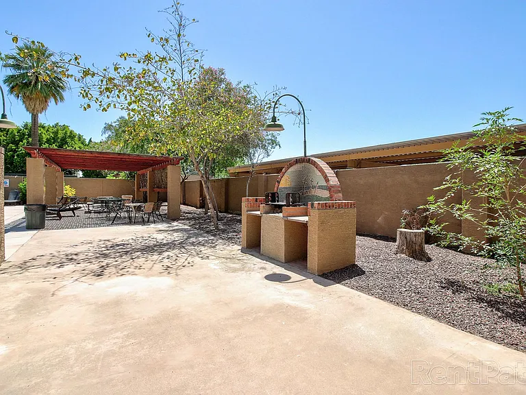 Greenwood Apartments — Photo 22