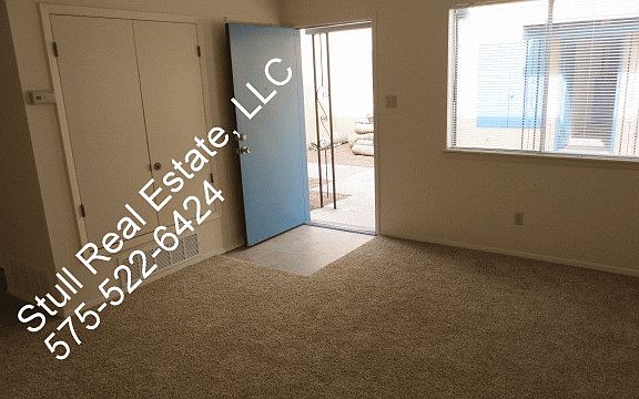 3rd image of 2929 Los Amigos Ct APT B