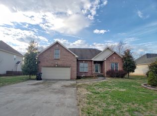 798 Isaac Dr, Clarksville, TN 37040