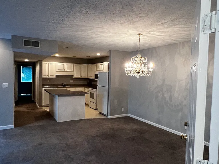 4204 Browns Ln #104 — Photo 2