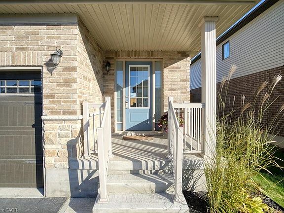 2nd image of 80 Miranda Path