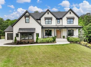 566 Versailles Dr, Auburn, GA 30011